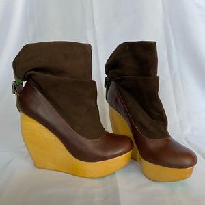 Matiko Kona Wedge Bootie - Green